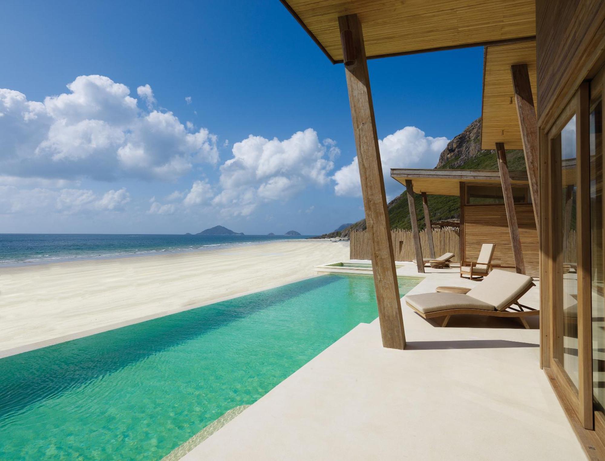 Six Senses Con Dao - Turtle Island Paradise Chi Khu Co Ong Swimming Pool photo